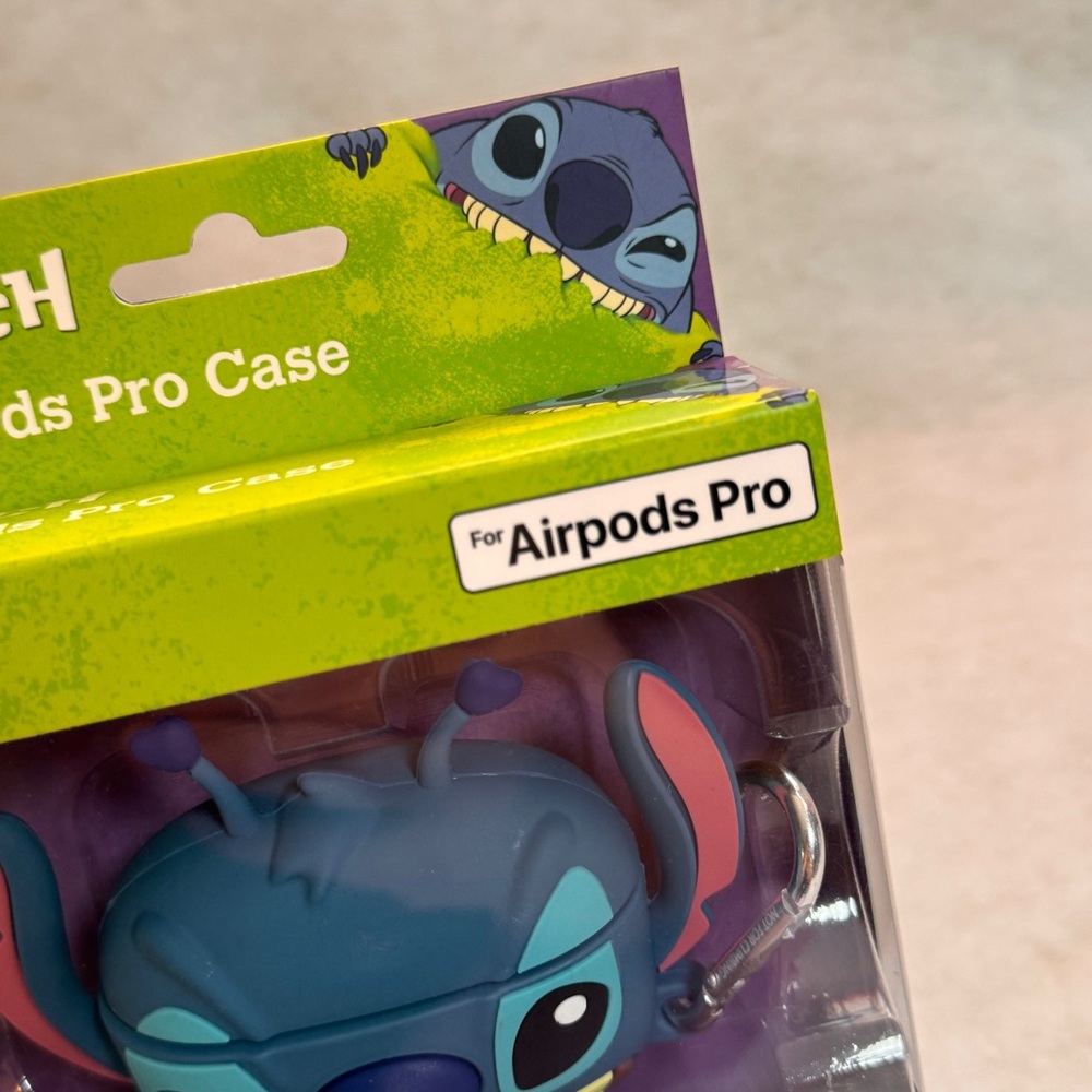 Adorable Disney Stitch AirPod Pro Case - NEW - Picture 2 of 5